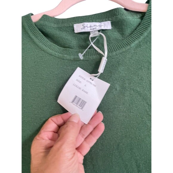 Sioni Milano Women's Green Crew Sweater Sheer Sleeves Flower Embellished Size L - Picture 4 of 14